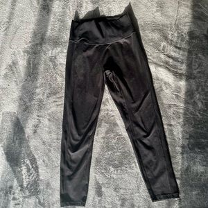 Ptula x HB Onyx leggings